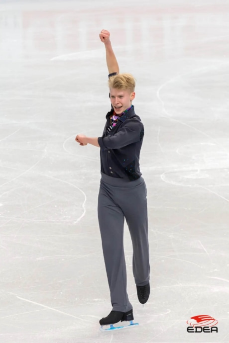 Ice Gallery Skates U.S.
